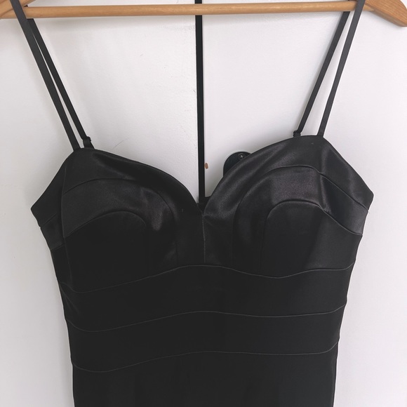❤️ Sexy little black dress, spaghetti adjustable straps, black satin, w/ boning - Picture 4 of 10